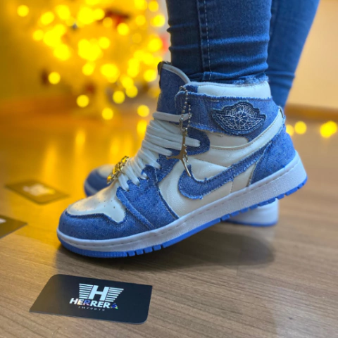 Tênis Nike Air Jordan Mid Jeans