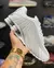 Tênis Nike Shox R4 - Branco e Cinza - comprar online