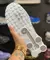 Tênis Nike Shox R4 - Branco e Cinza - Site Oficial - Herrera Imports