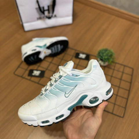 Tênis Nike Air Max TN Plus - Branco e Azul