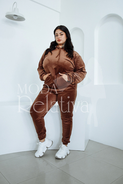 CONJUNTO PLUSH BUZO + JOGGER TABIT TALLE ESPECIAL DEL 7 AL 10 Azul francia en internet
