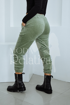 CONJUNTO PLUSH BUZO + JOGGER TABIT Talles del 1 al 6 Negro