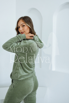 Imagen de CONJUNTO PLUSH BUZO + JOGGER TABIT Chocolate TALLES DEL 1 AL 6