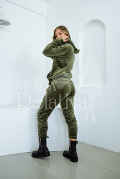 CONJUNTO PLUSH BUZO + JOGGER TABIT Verde militar TALLES ESPECIALES DEL 7 AL 10 - Moda_Relativa