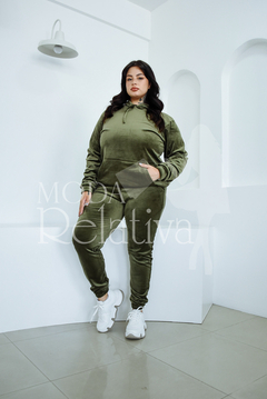 CONJUNTO PLUSH BUZO + JOGGER TABIT Pistacho TALLES DEL 1 AL 6