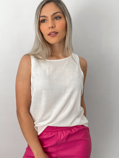 Musculosa de lino Daray en internet