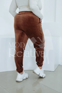 Imagen de PANTALON JOGGER PLUSH TABIT Talles del 1 al 6