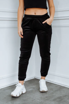 CONJUNTO PLUSH BUZO + JOGGER TABIT