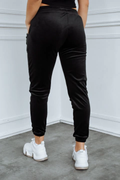 CONJUNTO PLUSH BUZO + JOGGER TABIT - comprar online