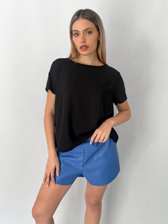Remera de lino ideal para alto verano
