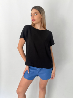 Remera de lino ideal para alto verano