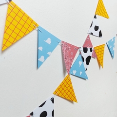 MINI BANDERINES CALADOS