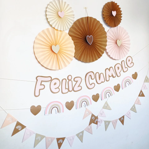 KIT DOBLE GUIRNALDA ARCOIRIS TIERRA + MINI BANDERINES + 5 ROSETAS