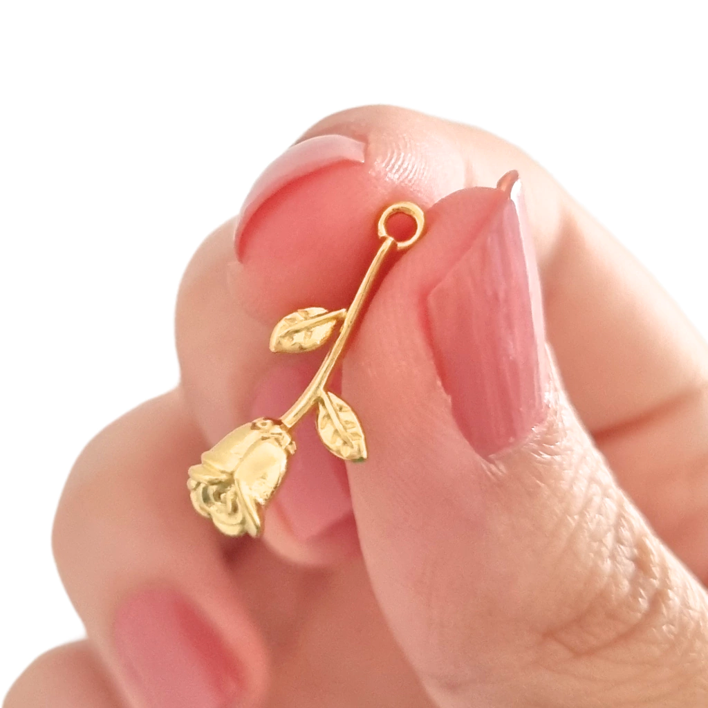 Dije Colgante Rosa con tallo y hojas Goldfilled 18k