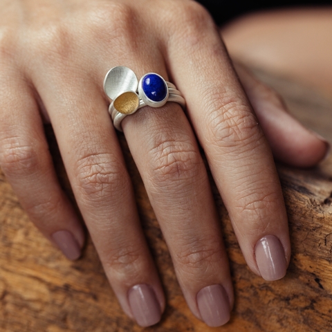 Mini Blu ring + Medium Folhinha ring + Small Folhinha Ring with gold