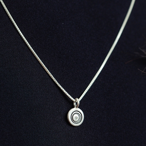 Colar Ciranda mini com diamante