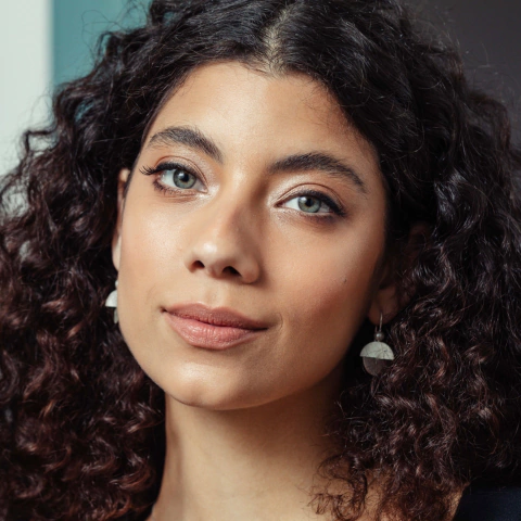 Small Recorte earrings with pearl