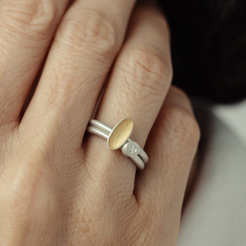 Anel Ella oval mini com ouro + Anel Ponto