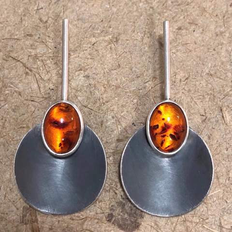 Brinco Âmbar oval