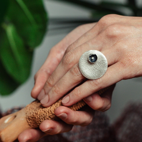 Anel Luna com diamante