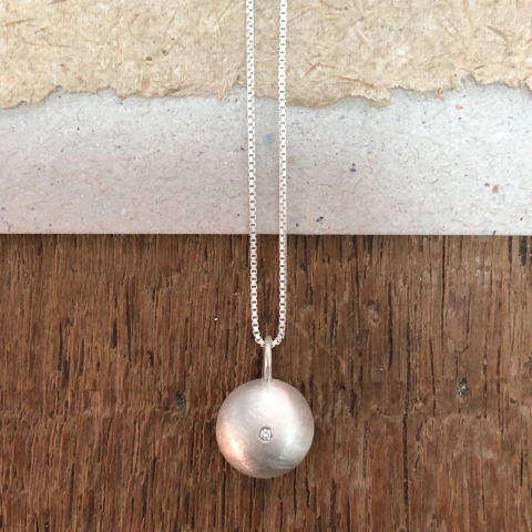 Big Brinque necklace with diamond