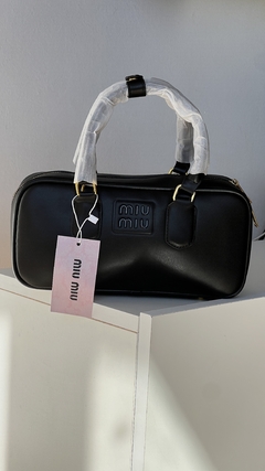 Cartera miu miu negra