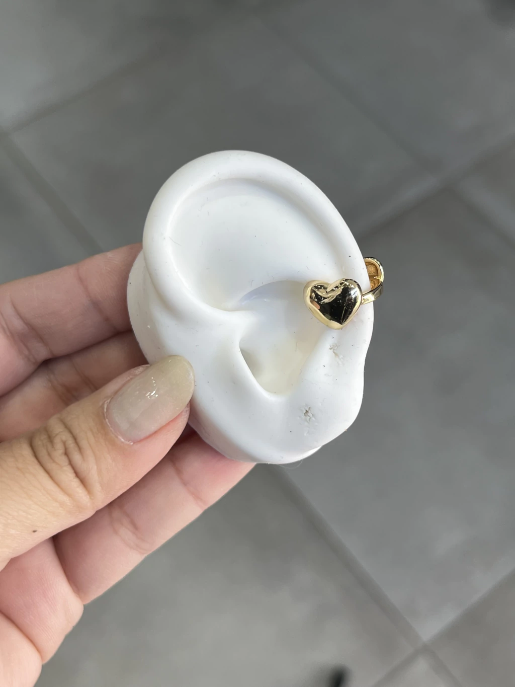 Cuff Corazón Dorado