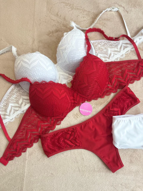 CONJUNTO DE ENCAJE Y MICROFIBRA CRISLATINA