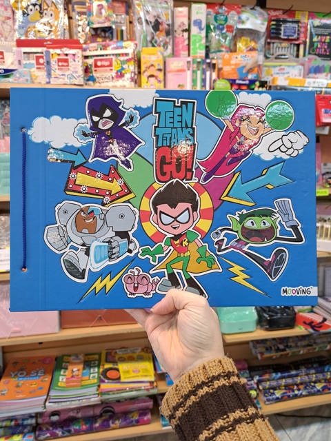 Carpeta Jóvenes Titanes Mooving 2 Tapas Nro 5