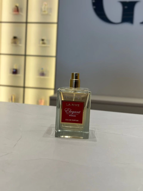 Elegant Woman - Eau de Parfum - La Rive - Feminino 100ml - PROVADOR - comprar online