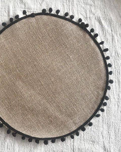 Individual arpillera con pompon - comprar online