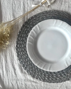 4 platos de sitio de rafia trenzada en color plata