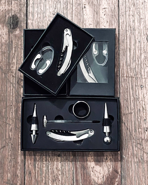 Caja de accesorios para vino de 5 piezas