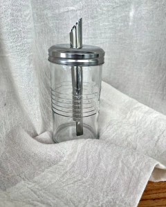 Frasco con pico vertedor en internet