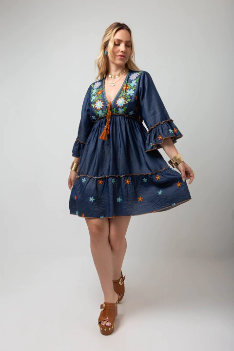 Vestido Curto Bordado Lyana - comprar online