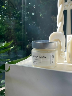 Vela Aromática Cereja e Avelã