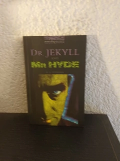 Jekyll and Hyde (usado) - R. L. Stevenson