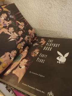 The playboy book (usado, detalle en cover y poster desplegable) - Forty Years - tienda online