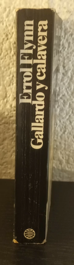 Gallardo y Calavera (usado, Hoja con el titulo arrancada) - Errol Flynn - comprar online