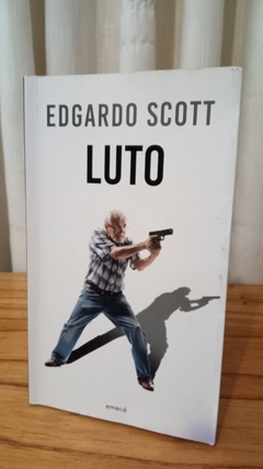 Luto (usado) - Edgardo Scott