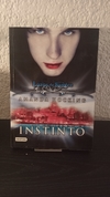 Instinto (usado b) - Amanda Hocking