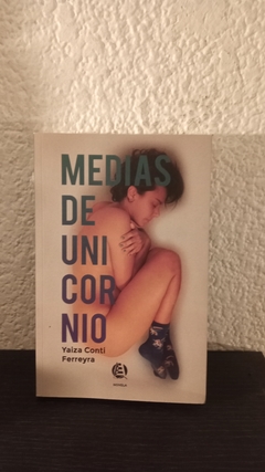 Medias de unicornio (usado) - Yaiza Conti Ferreyra