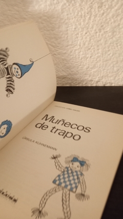 Muñecos de trapo (usado, tapa rota, demas impecable) - Ursula Kühnemann - comprar online