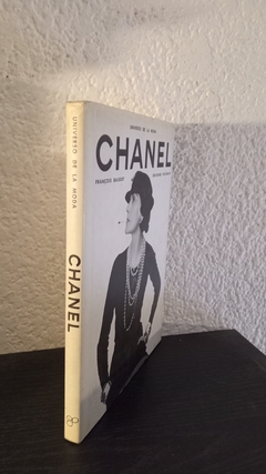 Universo de la moda (usado) - Chanel