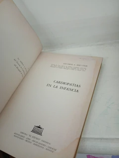 Cardiopatias en la infancia (usado, manchas en bordes de las hojas, no afectan la lectura) - E. Kreutzer - tienda online