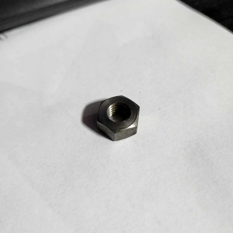 Tuerca M8 izquierda para varilla de aluminio x unidad - comprar online