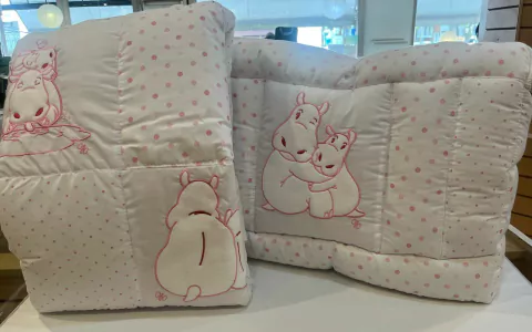 ACOLCHADO CUNA CON CHICHONERA PATCH - Espacio Wallace