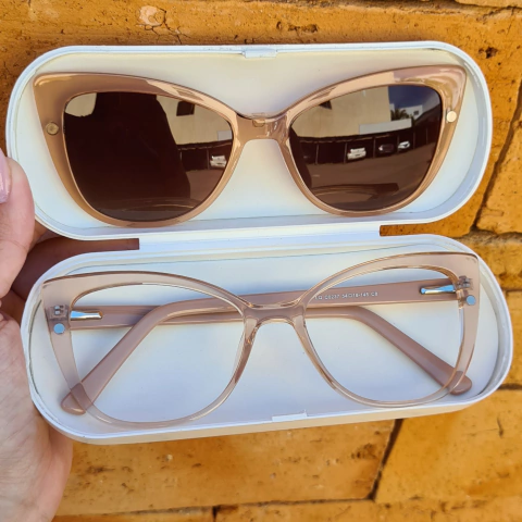 C0237 - OCULOS CLIP-ON BARBARA NUDE TRANSLUCIDO