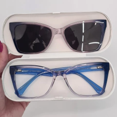 OM8718 - OCULOS CLIP-ON KIARA ROXO COM AZUL na internet