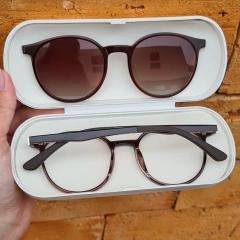 LQC0186 - ÓCULOS CLIP-ON LION MARROM na internet